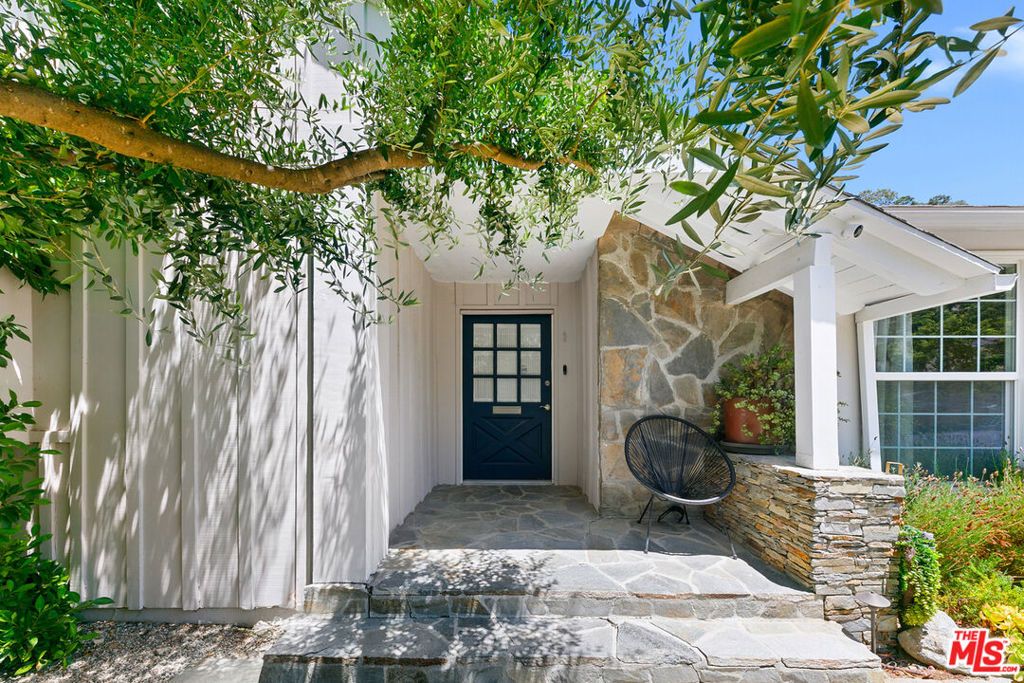 3644 Goodland Avenue, Los Angeles, CA 91604 — photo 2