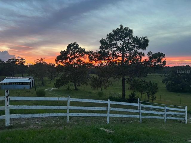 9660 N MATSONFORD AVENUE, Dunnellon, FL 34433
