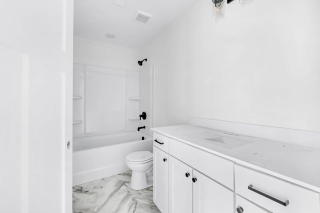 180 Clay Ridge Dr Unit A2, Clarksville, TN 37040