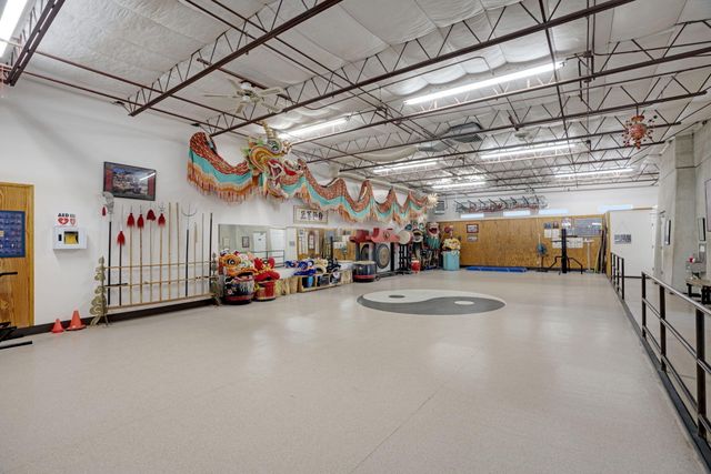 427 Adams Street SE, Albuquerque, NM 87108