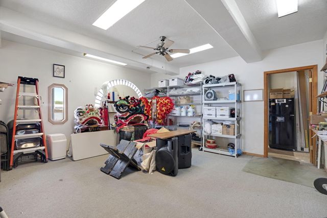 427 Adams Street SE, Albuquerque, NM 87108