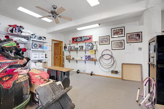 427 Adams Street SE, Albuquerque, NM 87108
