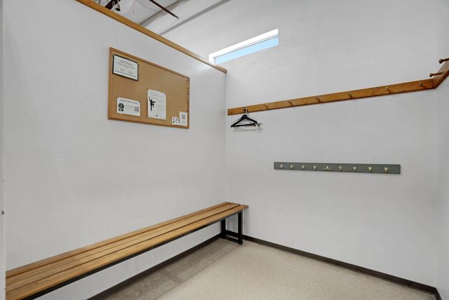 427 Adams Street SE, Albuquerque, NM 87108