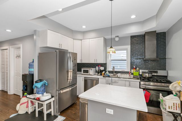 1442 S 50th Court, Cicero, IL 60804