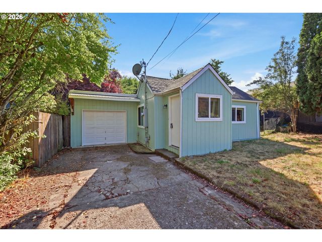 2049 CITY VIEW St, Eugene, OR 97405