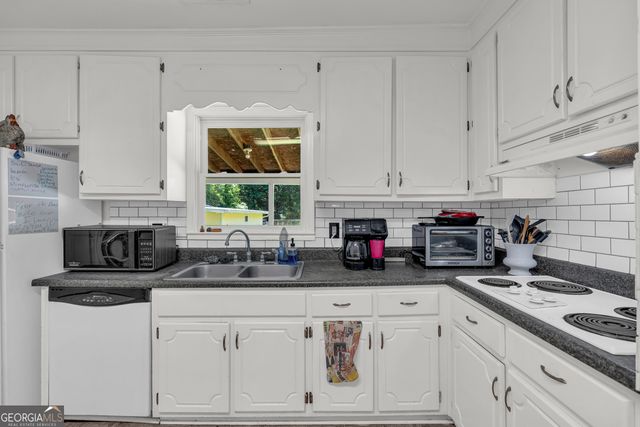 878 Jackson Street, Locust Grove, GA 30248