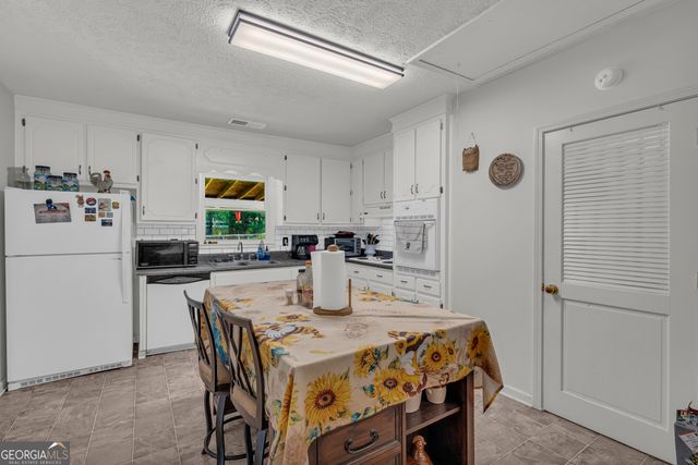 878 Jackson Street, Locust Grove, GA 30248