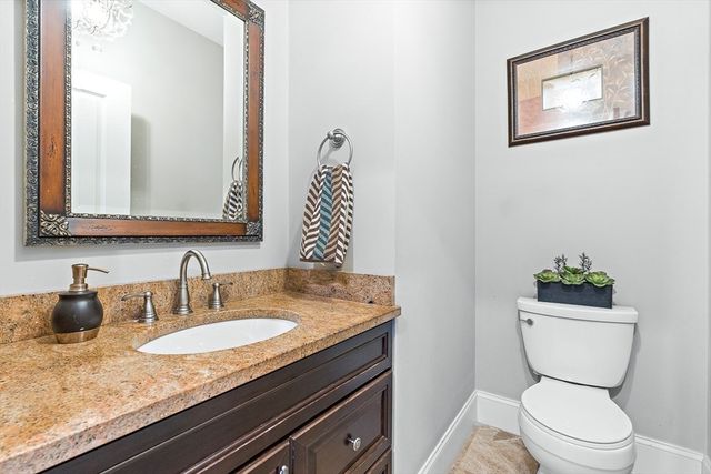 37 Mayflower Road, Winchester, MA 01890