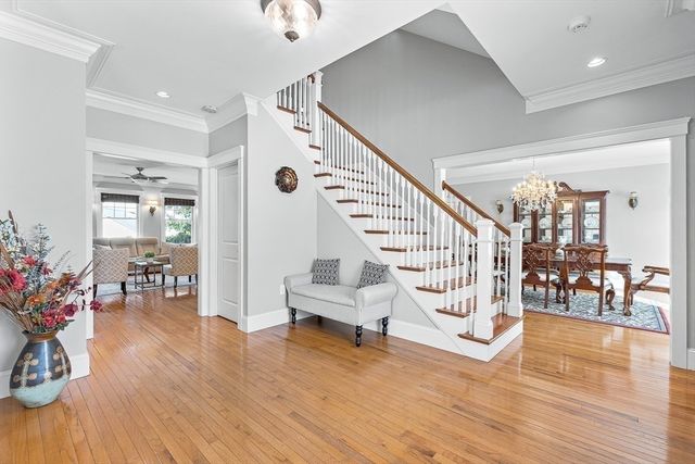 37 Mayflower Road, Winchester, MA 01890