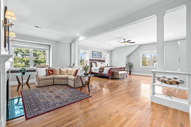 37 Mayflower Road, Winchester, MA 01890