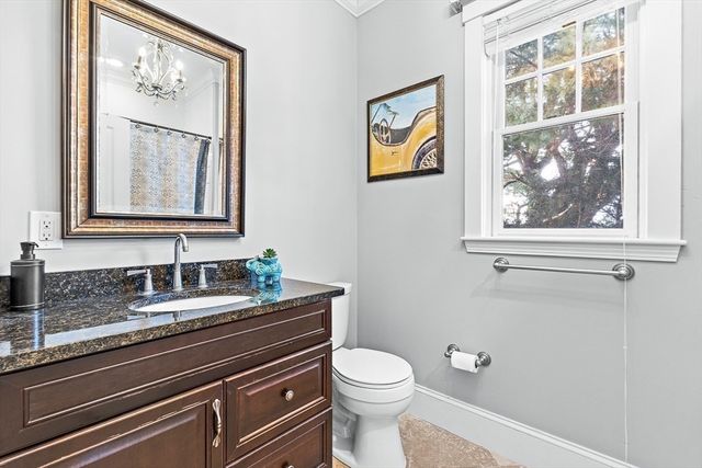 37 Mayflower Road, Winchester, MA 01890