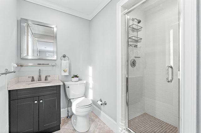 37 Mayflower Road, Winchester, MA 01890