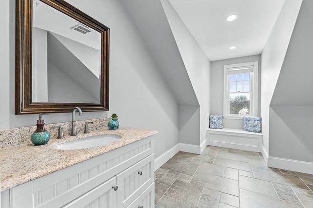 37 Mayflower Road, Winchester, MA 01890