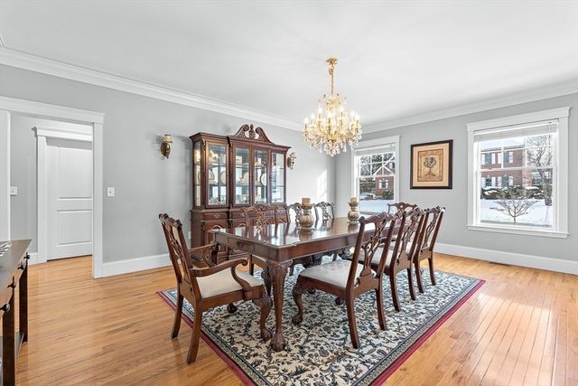 37 Mayflower Road, Winchester, MA 01890