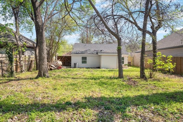 2635 Carpenter Avenue, Dallas, TX 75215