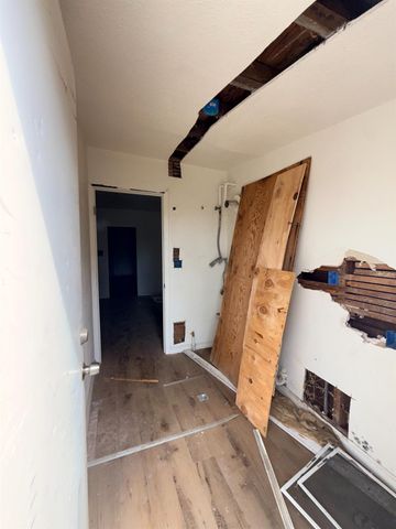 2044 E Tyler Avenue, Fresno, CA 93701