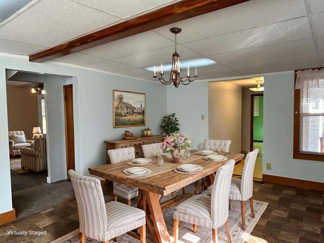 300 E DIVISION STREET, Greenwood, WI 54437