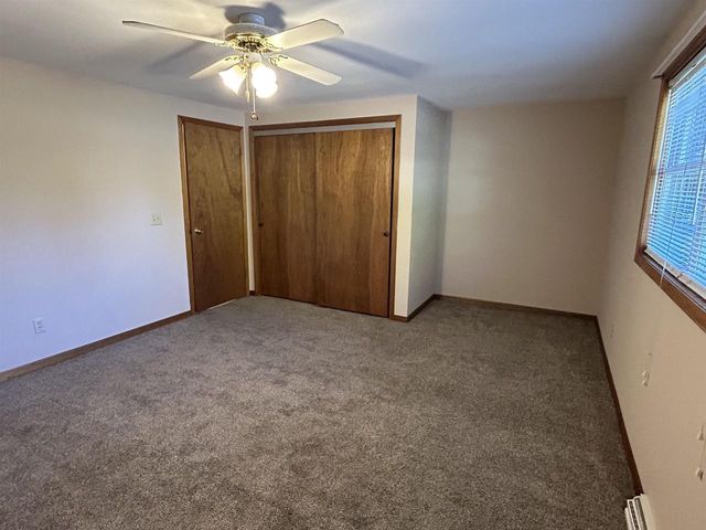 300 E DIVISION STREET, Greenwood, WI 54437