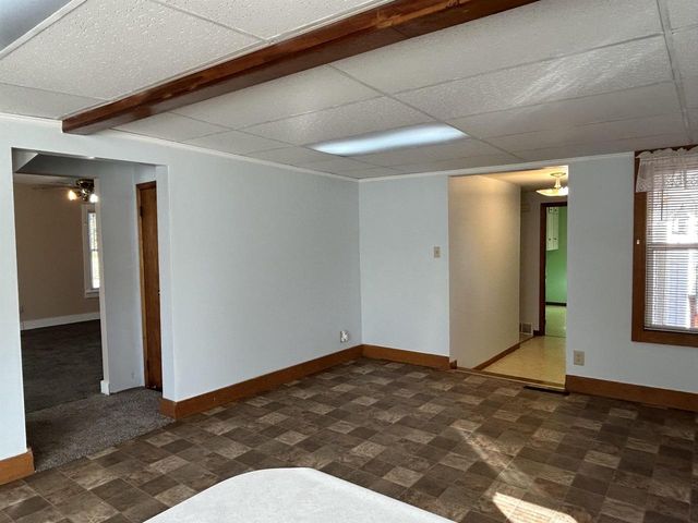 300 E DIVISION STREET, Greenwood, WI 54437