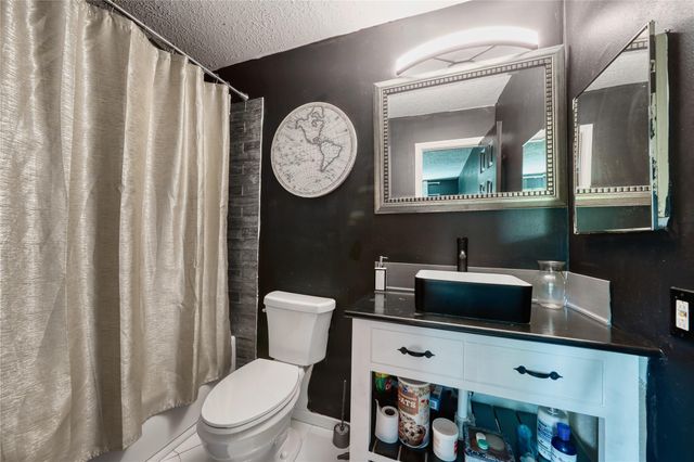 10127 Fernstone Lane, Houston, TX 77070