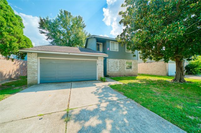 10127 Fernstone Lane, Houston, TX 77070