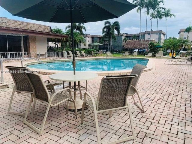 2461 SW 82nd Avenue 306, Davie, FL 33324