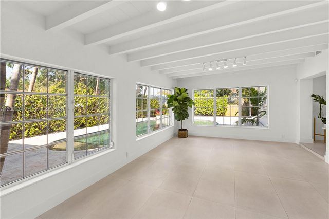 6605 SW 61st St, South Miami, FL 33143