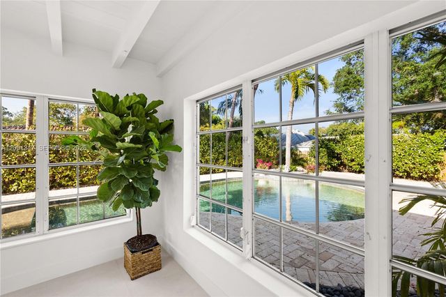 6605 SW 61st St, South Miami, FL 33143