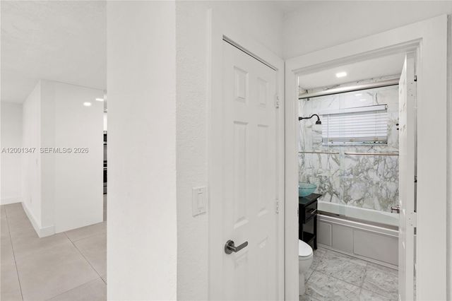 6605 SW 61st St, South Miami, FL 33143