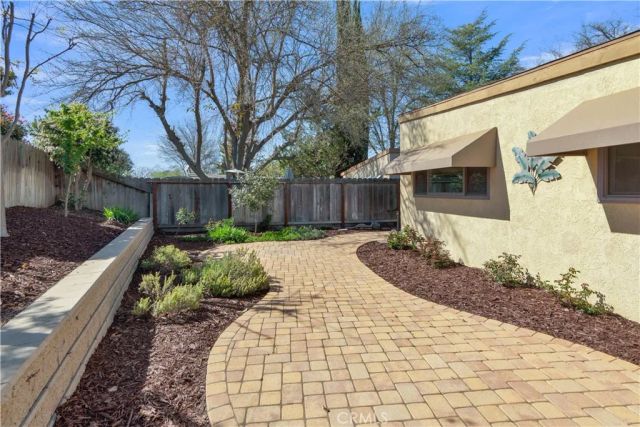 614 Brookhill Drive, Paso Robles, CA 93446