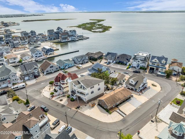 294 Monterey Circle, Lavallette, NJ 08735