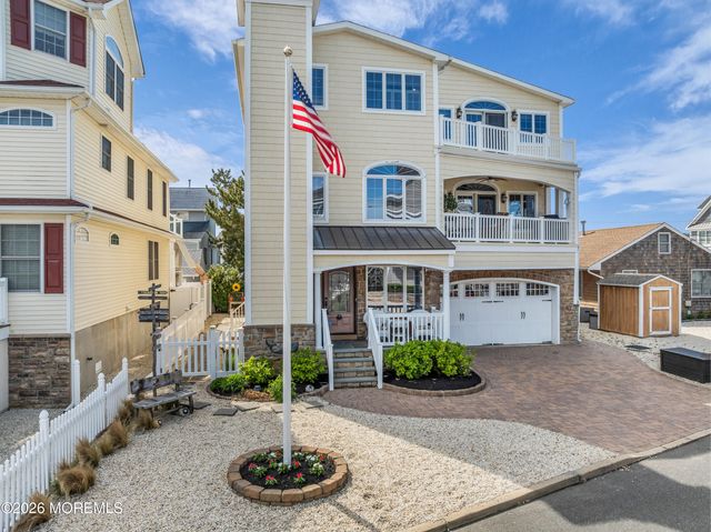 294 Monterey Circle, Lavallette, NJ 08735