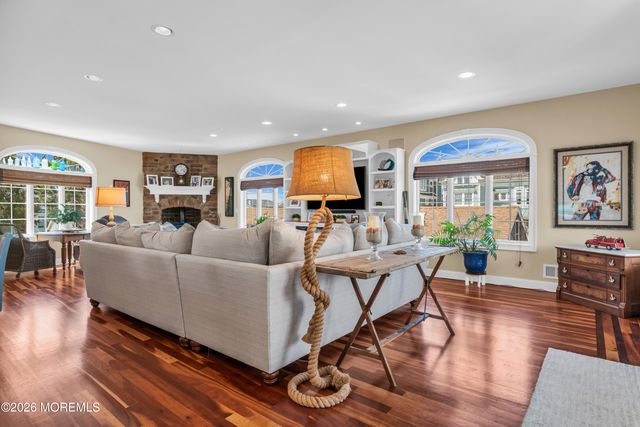 294 Monterey Circle, Lavallette, NJ 08735