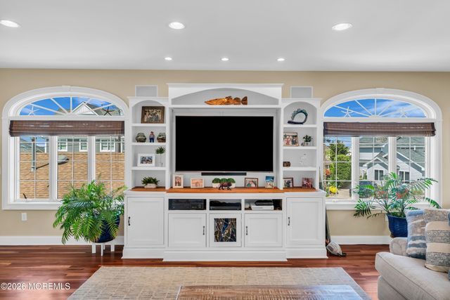 294 Monterey Circle, Lavallette, NJ 08735