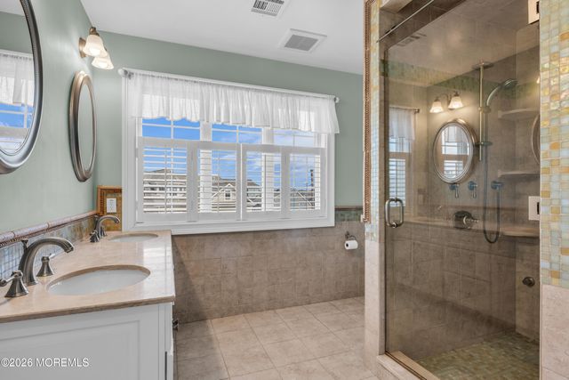 294 Monterey Circle, Lavallette, NJ 08735