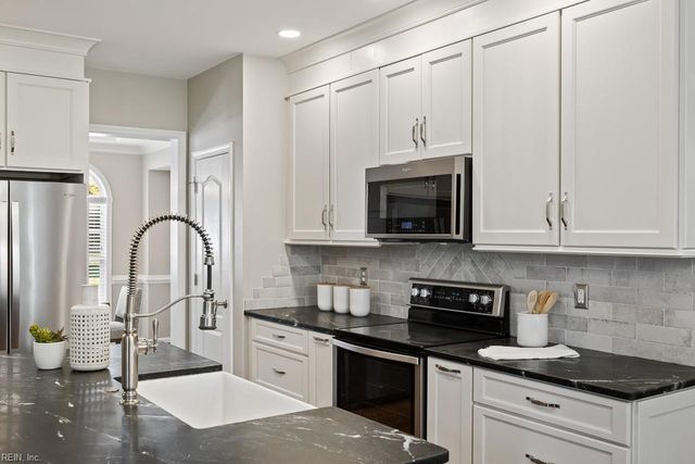 308 Turnstone DR, Suffolk, VA 23435