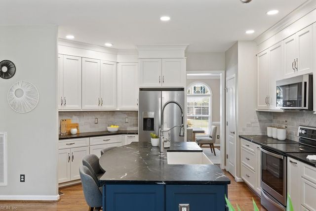 308 Turnstone DR, Suffolk, VA 23435