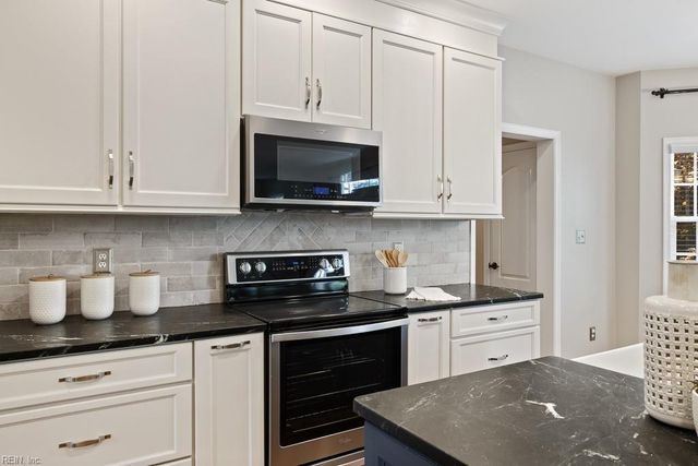 308 Turnstone DR, Suffolk, VA 23435