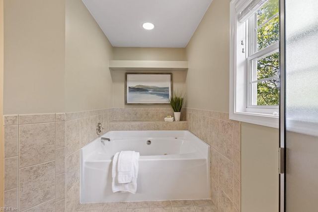 308 Turnstone DR, Suffolk, VA 23435