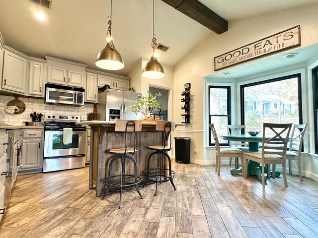 155 Timberlake Dr, Hendersonville, TN 37075