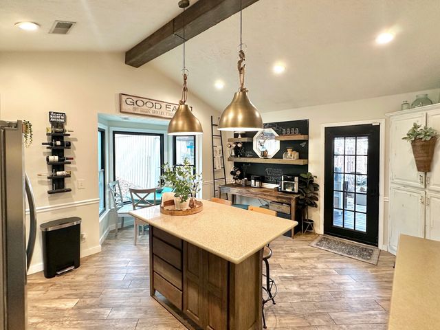 155 Timberlake Dr, Hendersonville, TN 37075