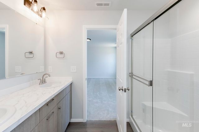 4922 Blue Silver St, Caldwell, ID 83605