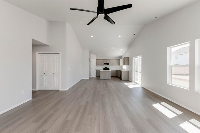 4922 Blue Silver St, Caldwell, ID 83605