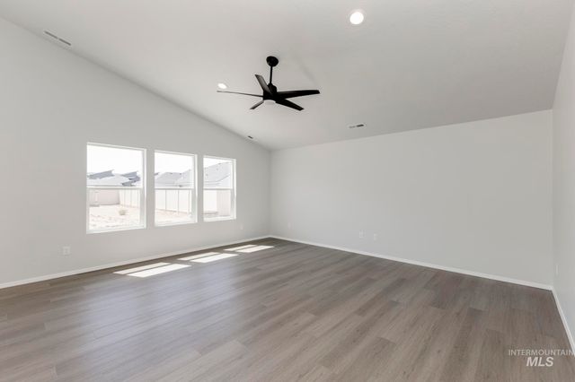 4922 Blue Silver St, Caldwell, ID 83605