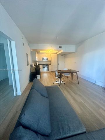 1010 Brickell Ave 4307, Miami, FL 33131