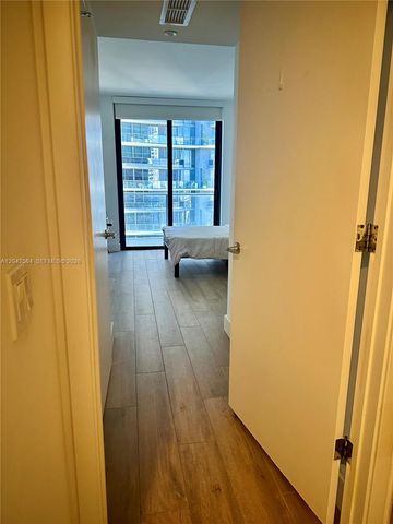1010 Brickell Ave 4307, Miami, FL 33131