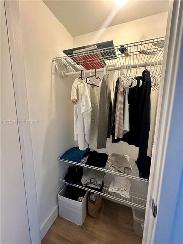 1010 Brickell Ave 4307, Miami, FL 33131
