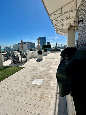 1010 Brickell Ave 4307, Miami, FL 33131