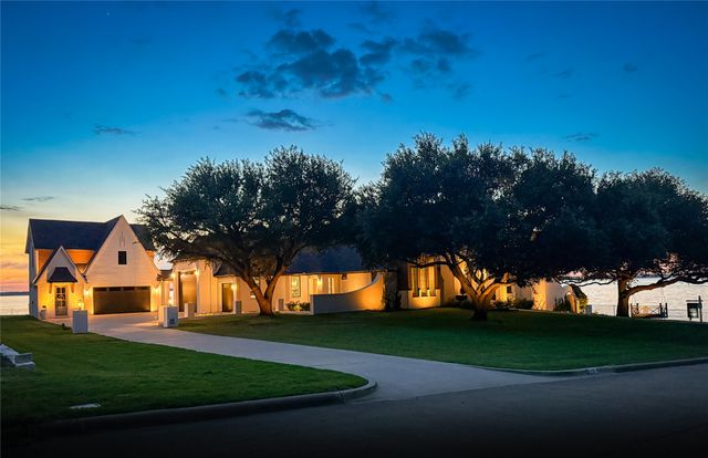 115 Luther Lane, Heath, TX 75032