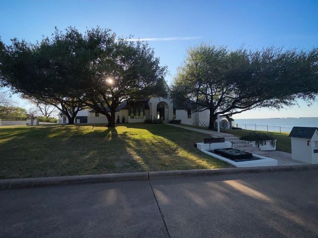 115 Luther Lane, Heath, TX 75032